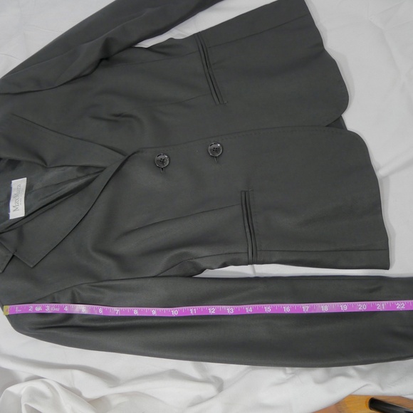 Max Mara Virgin Wool Silk Blended Two Button Blazer - Picture 7 of 10